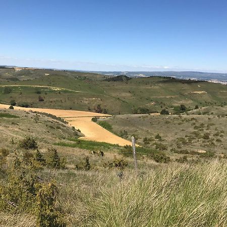 Ma Caravane Dans Les Collines Villeneuve-la-Comptal Екстериор снимка